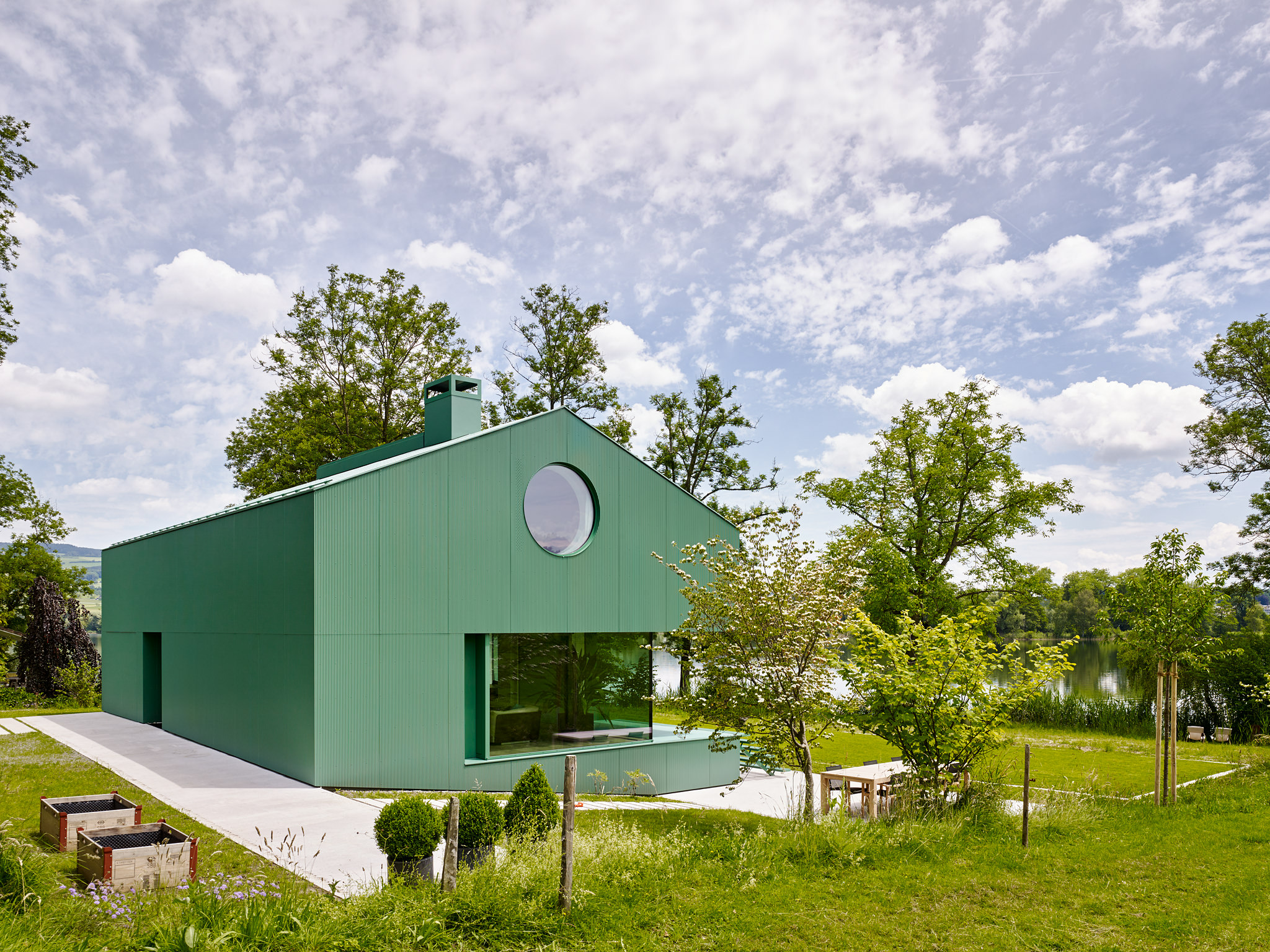 E15543 Alpa 051877 SCREEN